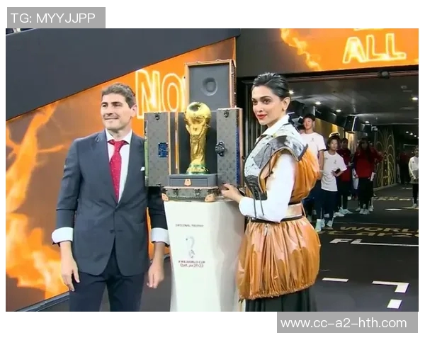 卡西与足球传奇同框出席世界杯抽签活动引发热议 卡西与足球传奇同框出席世界杯抽签活动引发热议